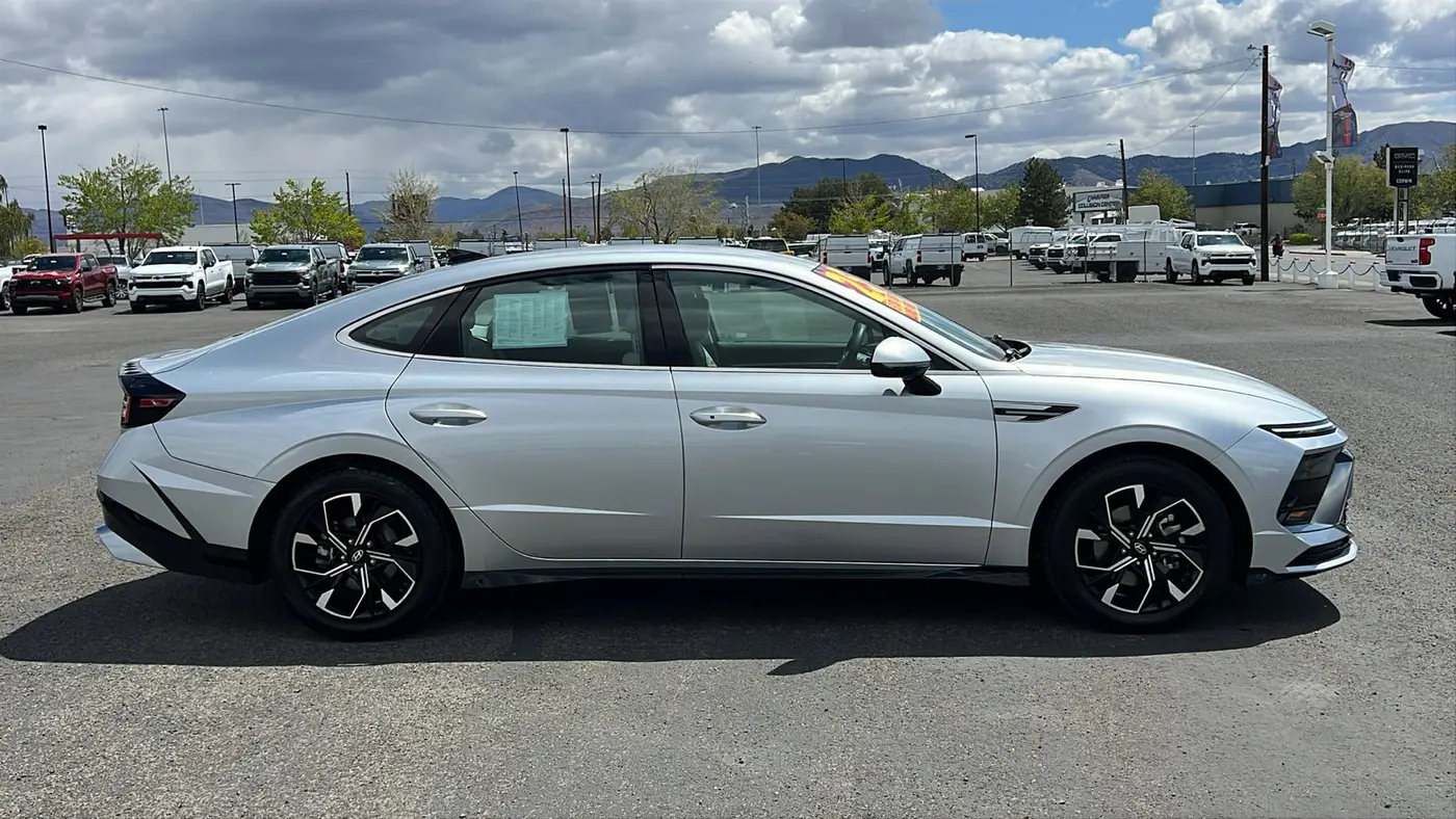 2025 Hyundai SONATA SEL