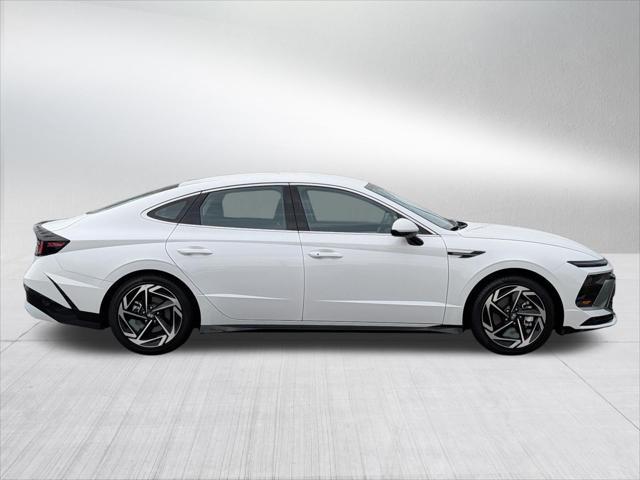 2026 Hyundai Sonata - $25,350