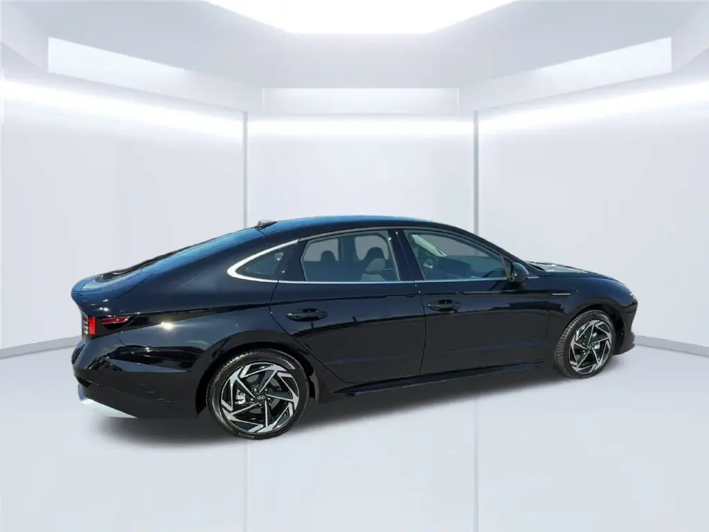 2026 Hyundai Sonata - $24,977