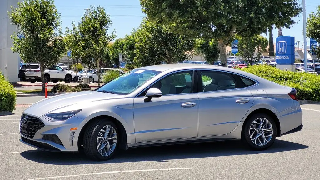 2023 Hyundai SONATA SEL