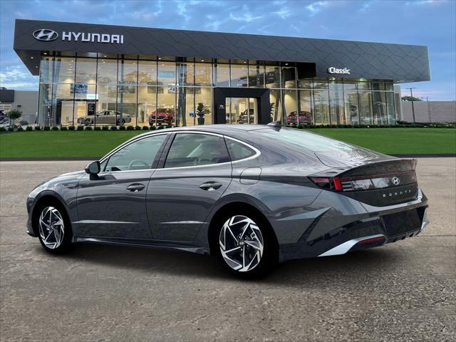 2026 Hyundai Sonata - $30,443