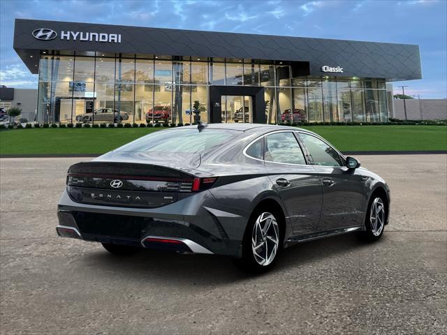 2026 Hyundai Sonata - $30,443