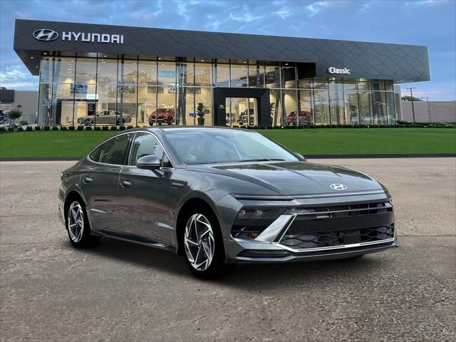 2026 Hyundai Sonata - $30,443