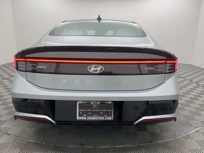 2025 Hyundai Sonata SEL 4DR Sedan