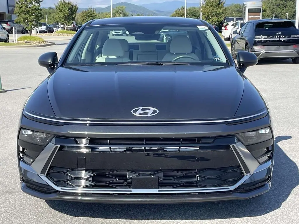 2026 Hyundai Sonata - $32,300