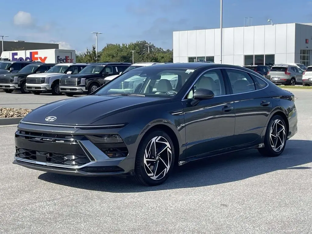 2026 Hyundai Sonata - $32,300