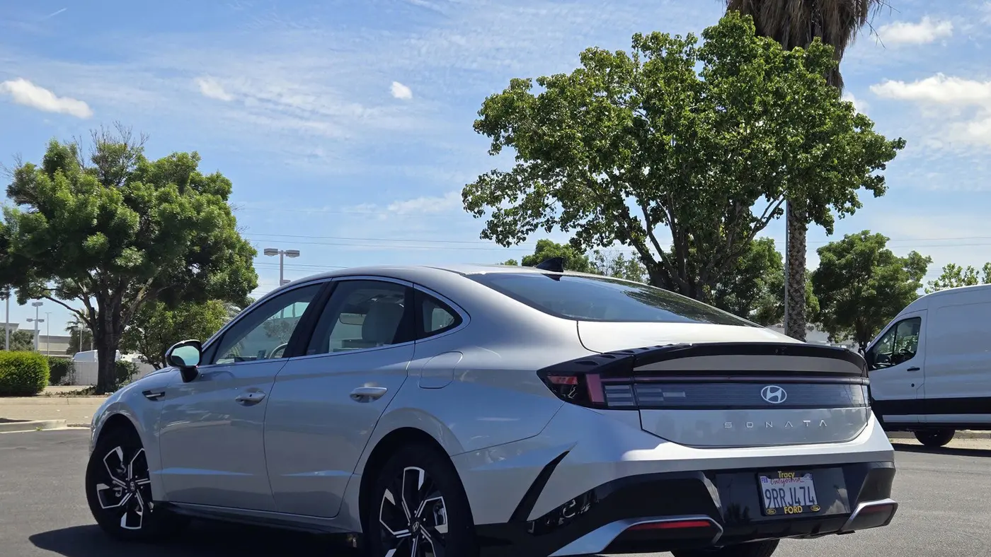 2025 Hyundai SONATA SEL