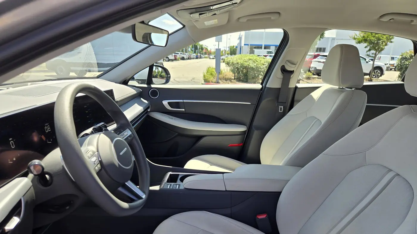 2025 Hyundai SONATA SEL