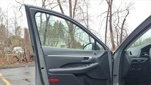 2022 Hyundai SONATA SEL