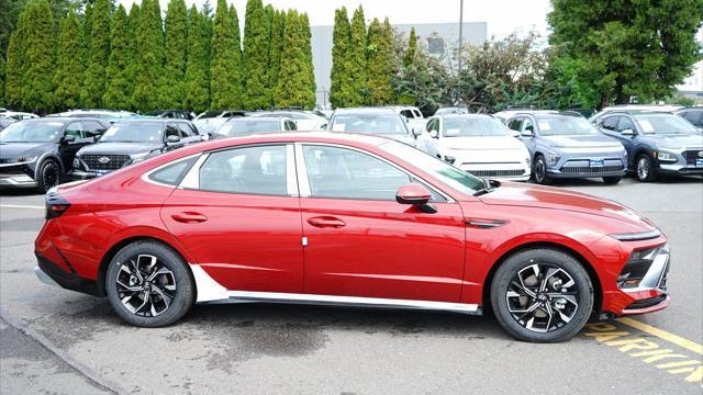 2025 Hyundai SONATA SEL