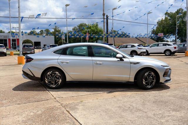 2026 Hyundai Sonata - $26,372