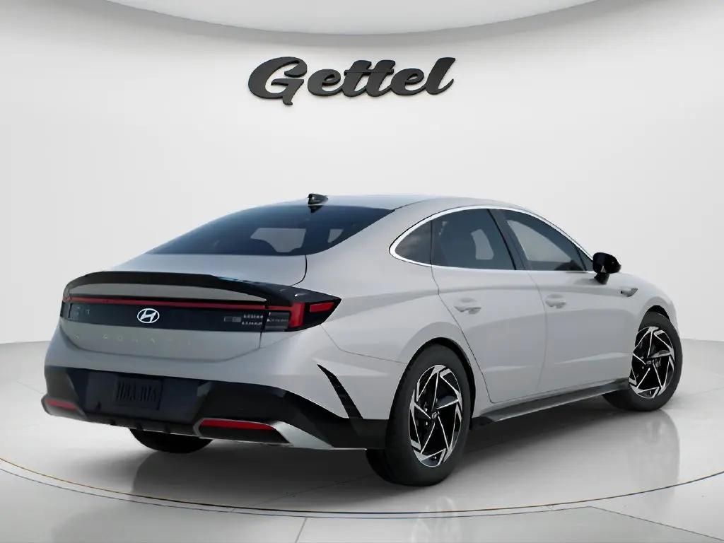 2026 Hyundai Sonata - $25,909