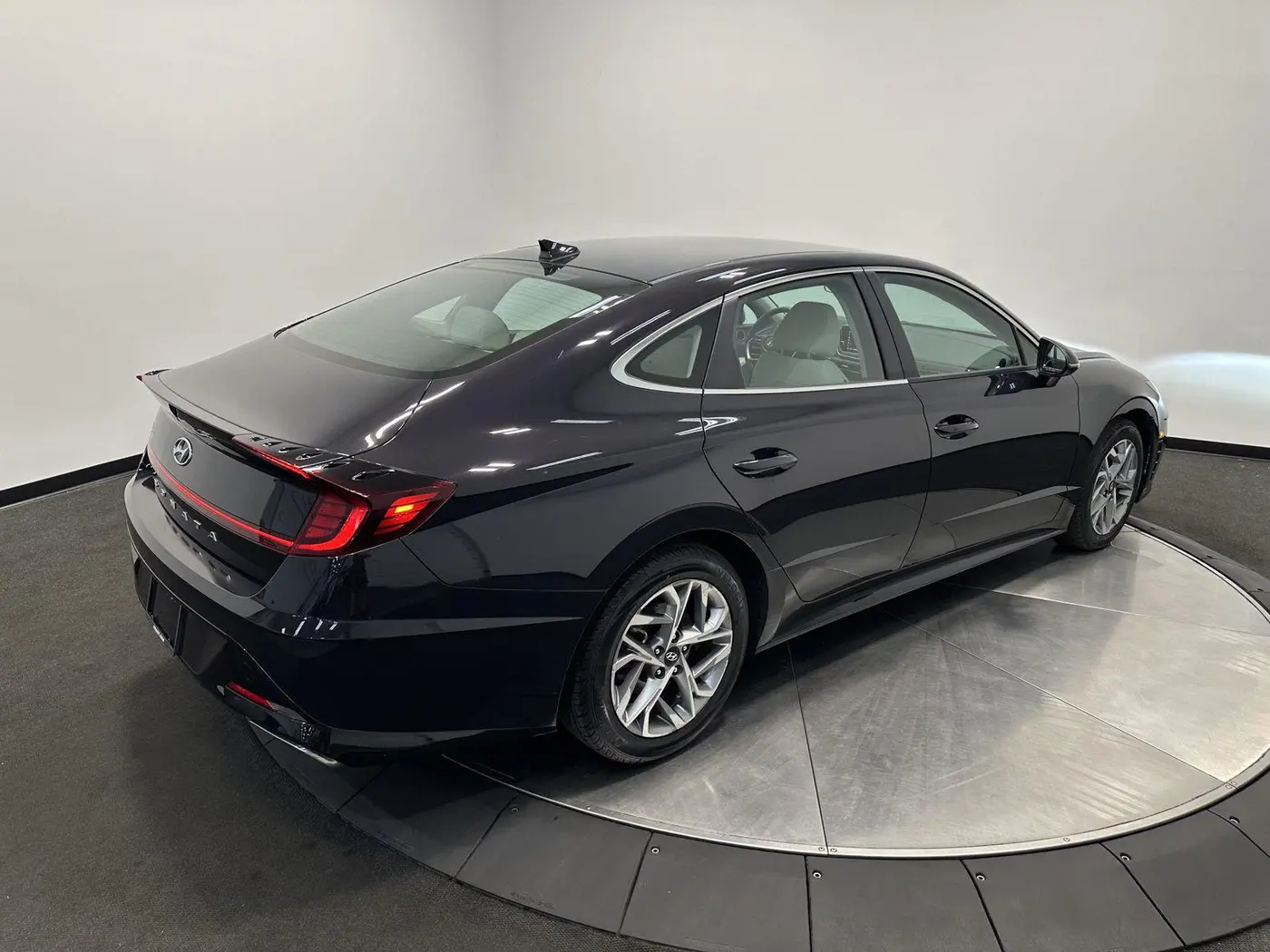 2023 Hyundai Sonata - $17,999