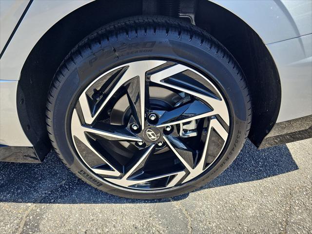 2026 Hyundai Sonata - $25,613