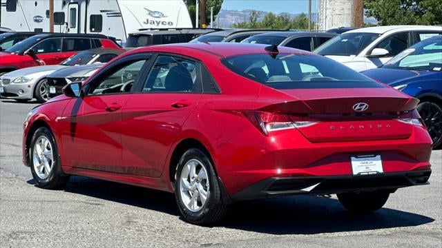 2023 Hyundai ELANTRA SE