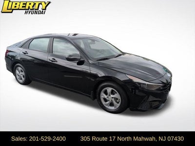 2023 Hyundai Elantra SE 4DR Sedan