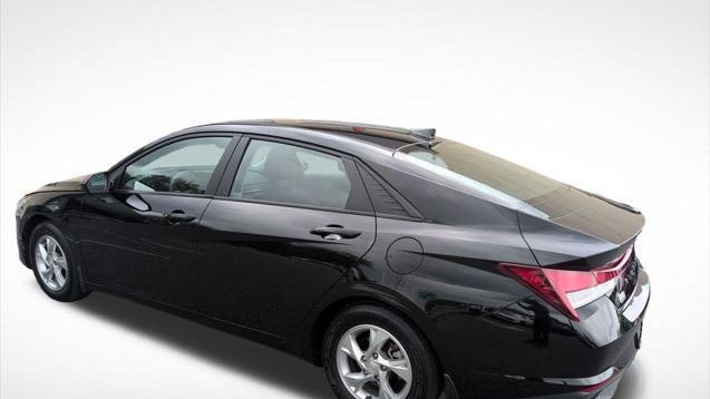 2023 Hyundai ELANTRA SE