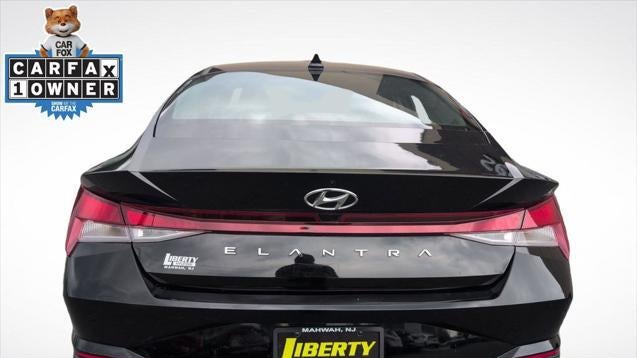 2023 Hyundai ELANTRA SE