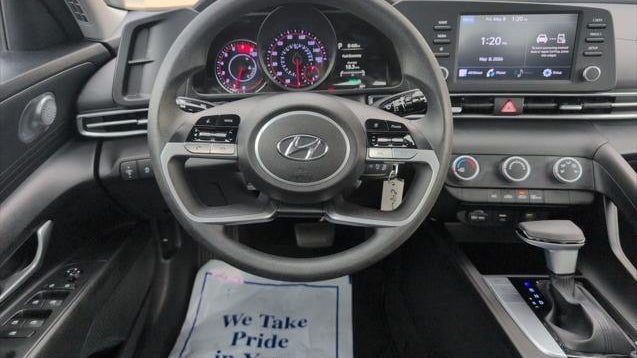 2023 Hyundai ELANTRA SE
