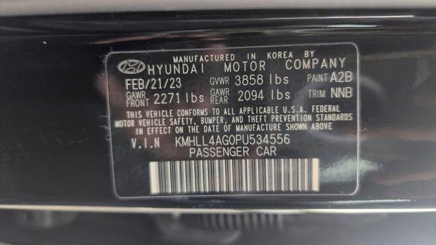 2023 Hyundai ELANTRA SE