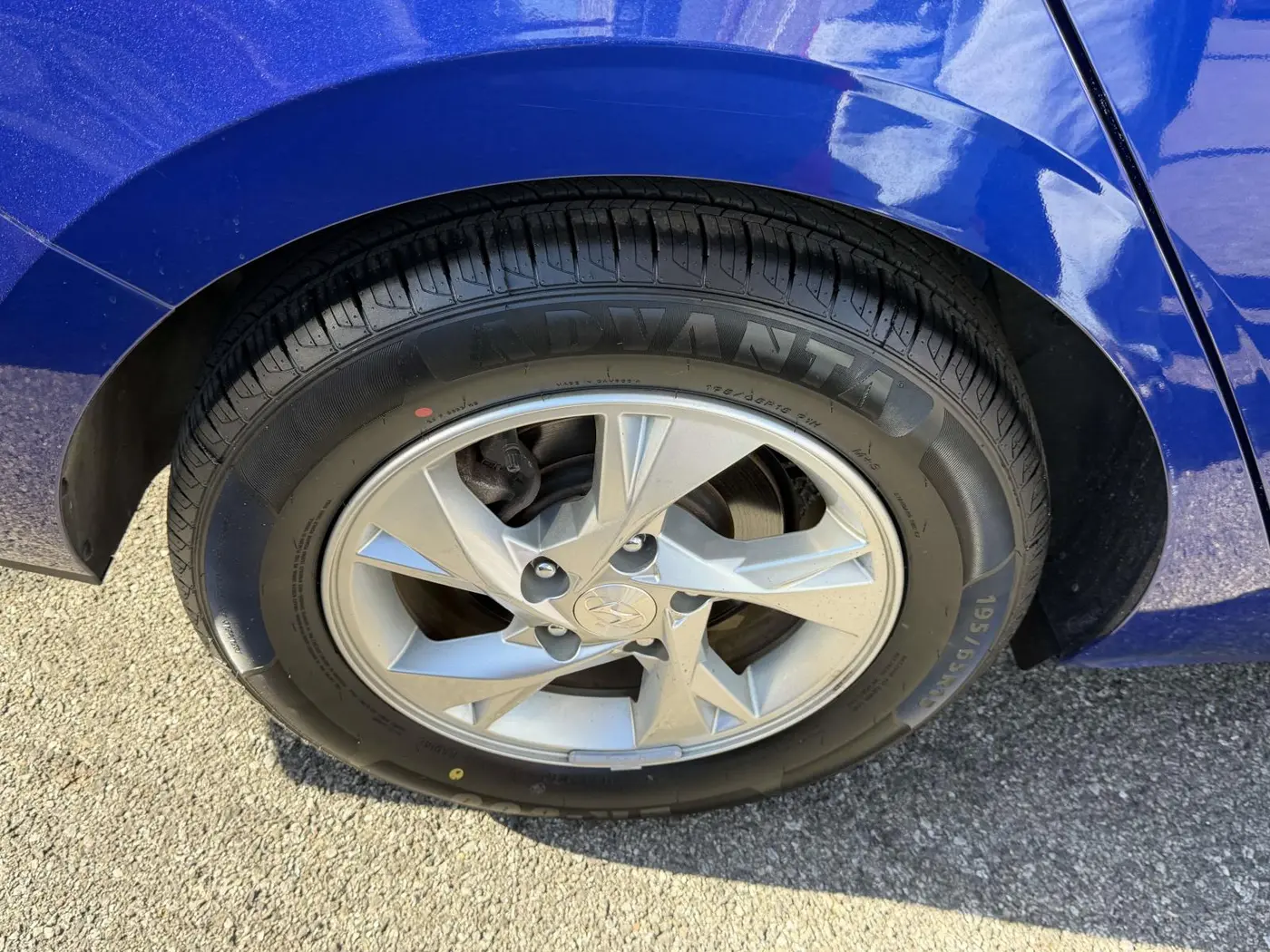 2023 Hyundai Elantra - $15,348
