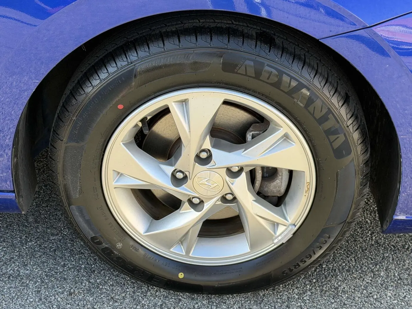2023 Hyundai Elantra - $15,348