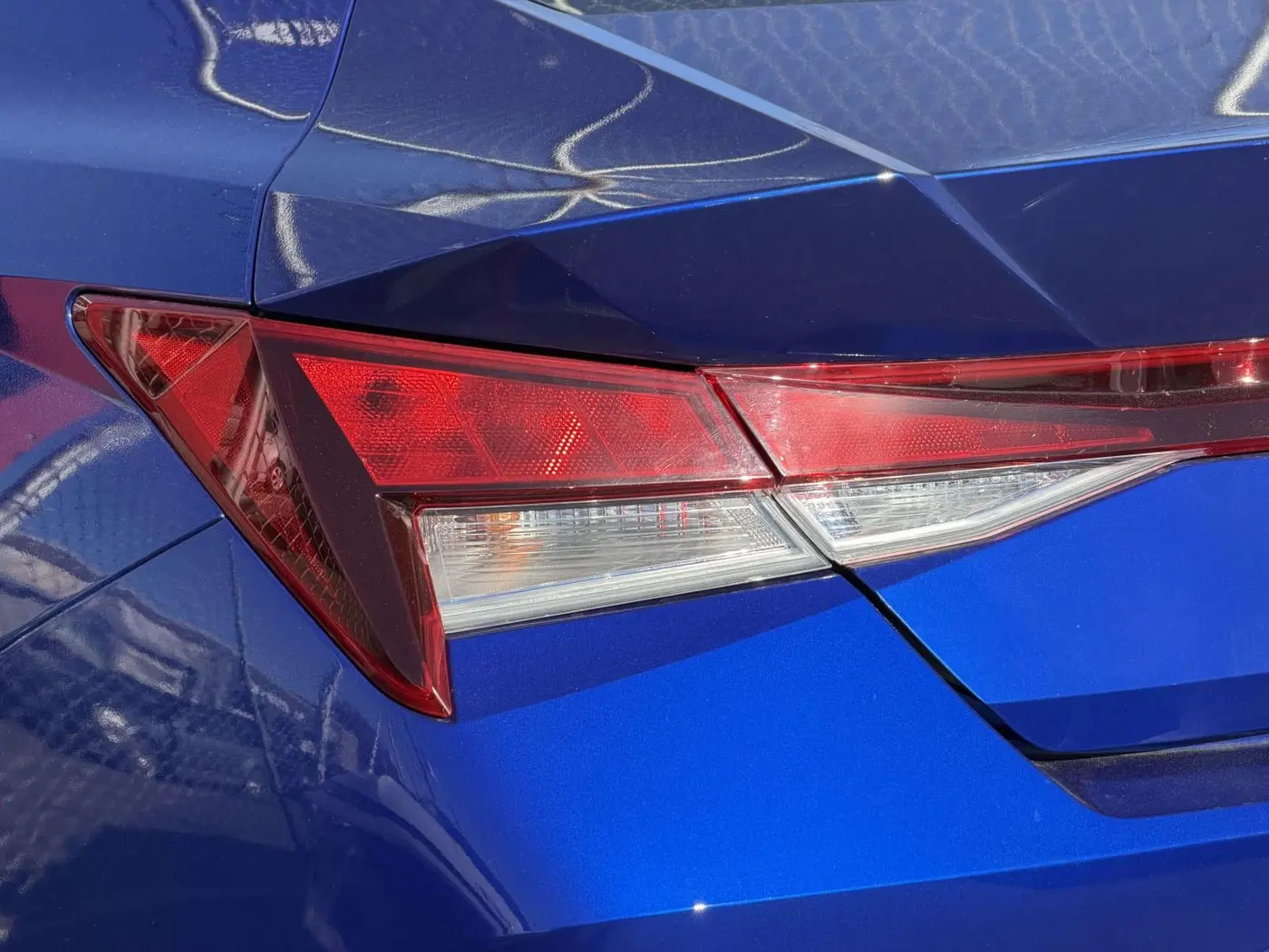 2023 Hyundai Elantra - $15,348