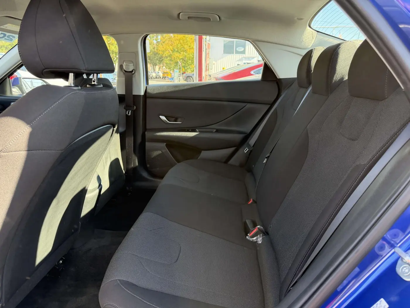 2023 Hyundai Elantra - $15,348