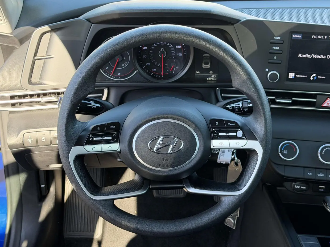 2023 Hyundai Elantra - $15,348