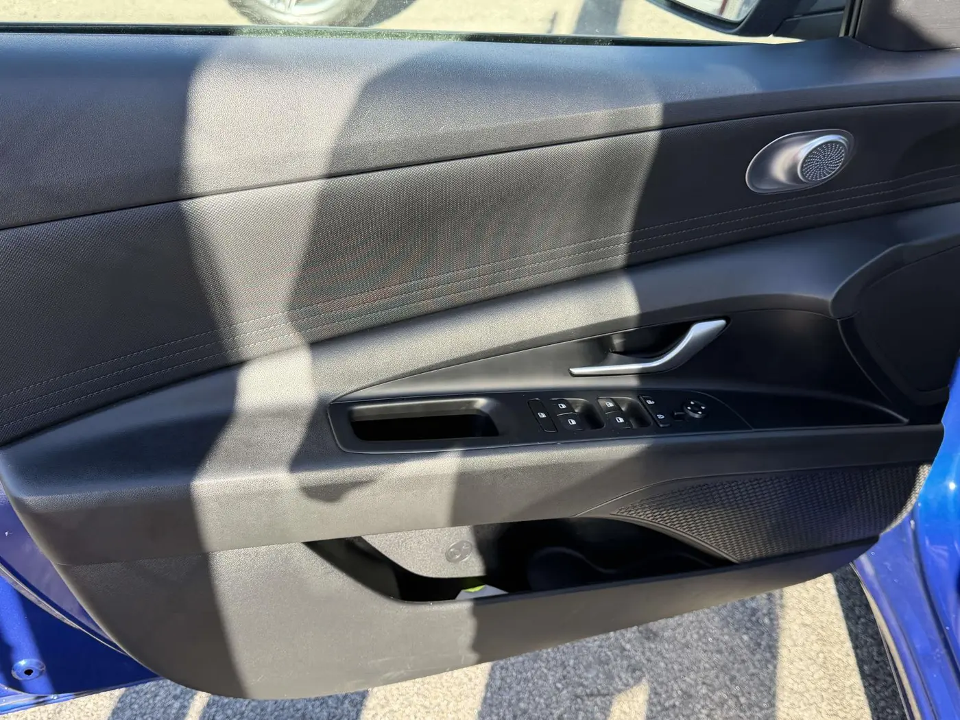 2023 Hyundai Elantra - $15,348