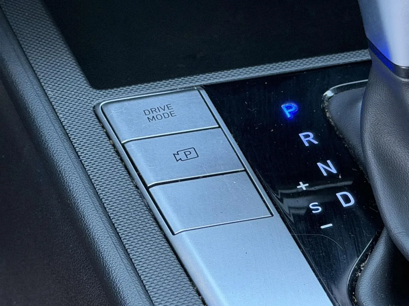 2023 Hyundai Elantra - $15,348