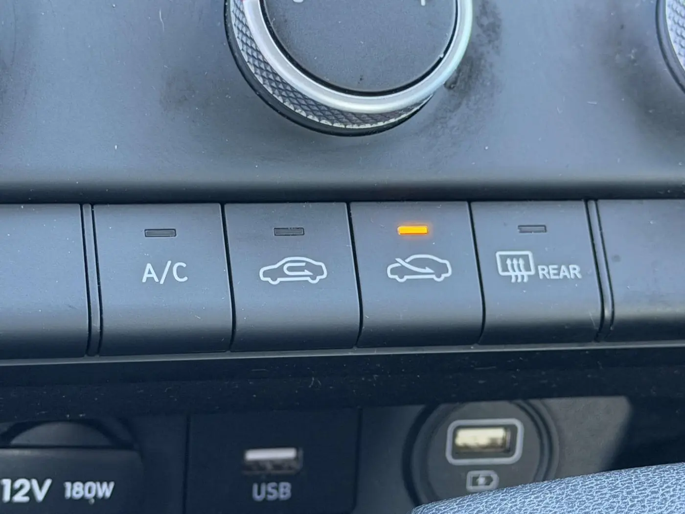 2023 Hyundai Elantra - $15,348