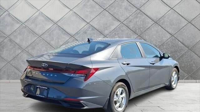 2023 Hyundai ELANTRA SE