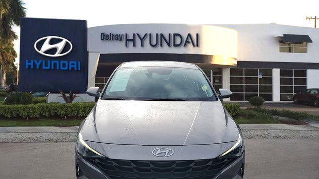 2023 Hyundai ELANTRA SE