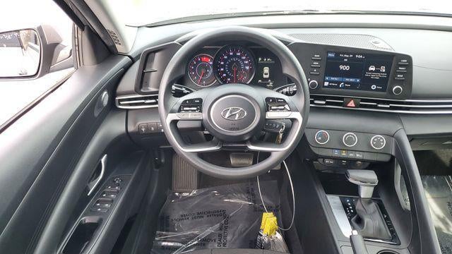 2023 Hyundai ELANTRA SE