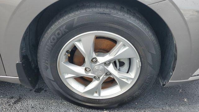 2023 Hyundai ELANTRA SE
