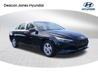 2023 Hyundai Elantra SE 4DR Sedan