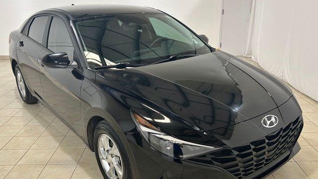 2023 Hyundai ELANTRA SE