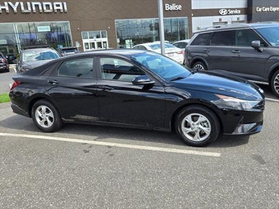 2023 Hyundai Elantra SE 4DR Sedan
