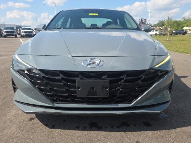 2021 Hyundai Elantra - $12,633