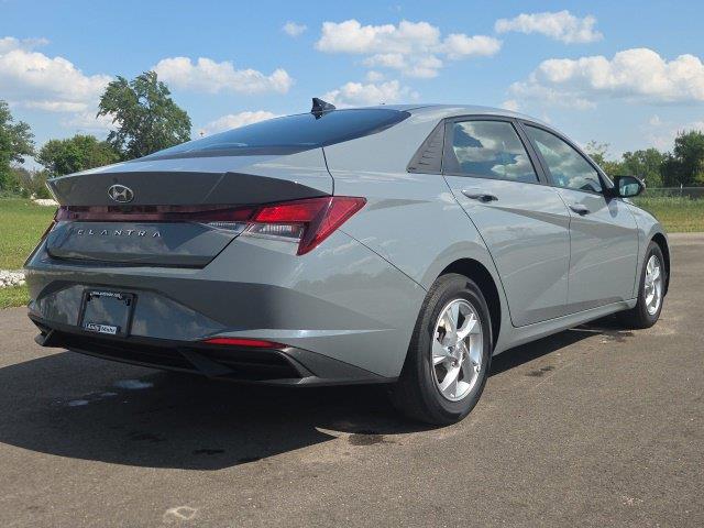 2021 Hyundai Elantra - $12,633