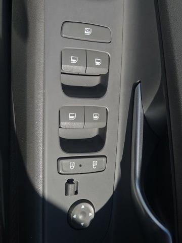 2021 Hyundai Elantra - $12,633