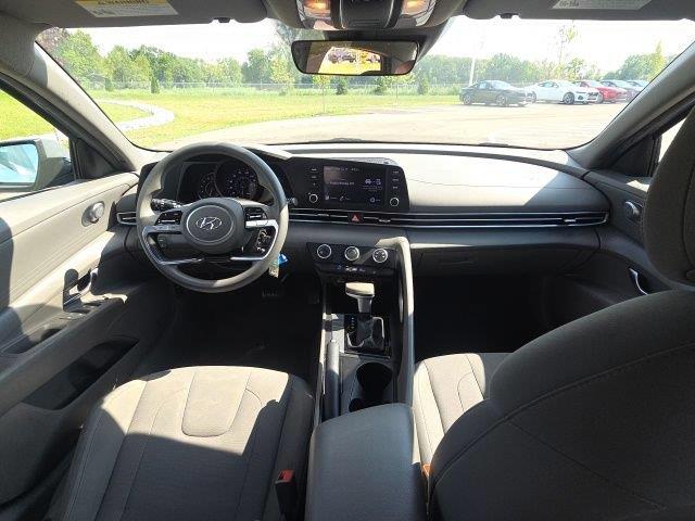 2021 Hyundai Elantra - $11,577