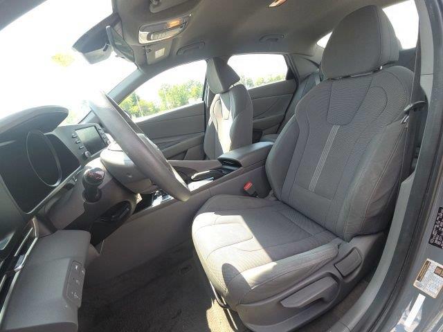 2021 Hyundai Elantra - $11,577