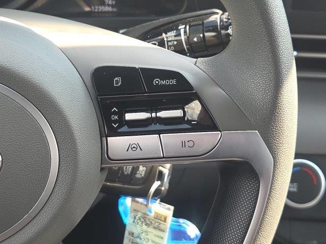 2021 Hyundai Elantra - $11,577