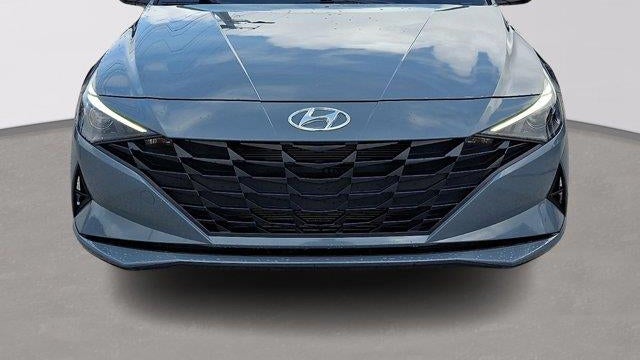 2022 Hyundai ELANTRA SE