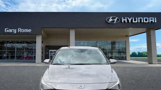 2023 Hyundai ELANTRA SE