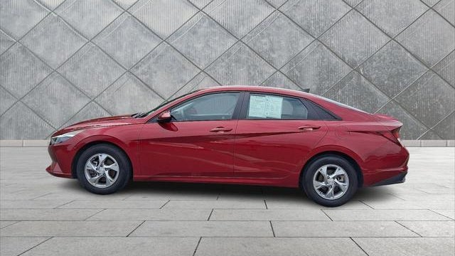 2023 Hyundai ELANTRA SE