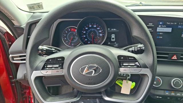 2023 Hyundai ELANTRA SE