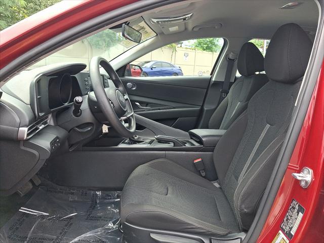 2023 Hyundai Elantra - $16,584